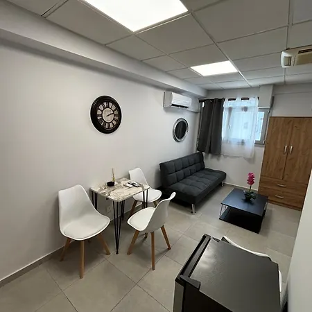Jordan'S Room 14 Thessaloniki Exterior photo